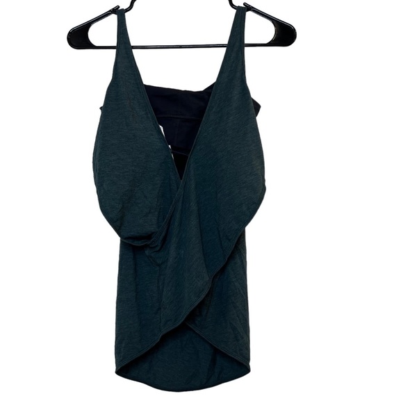 Lululemon Twist and Turn Tank - Picture 5 of 7